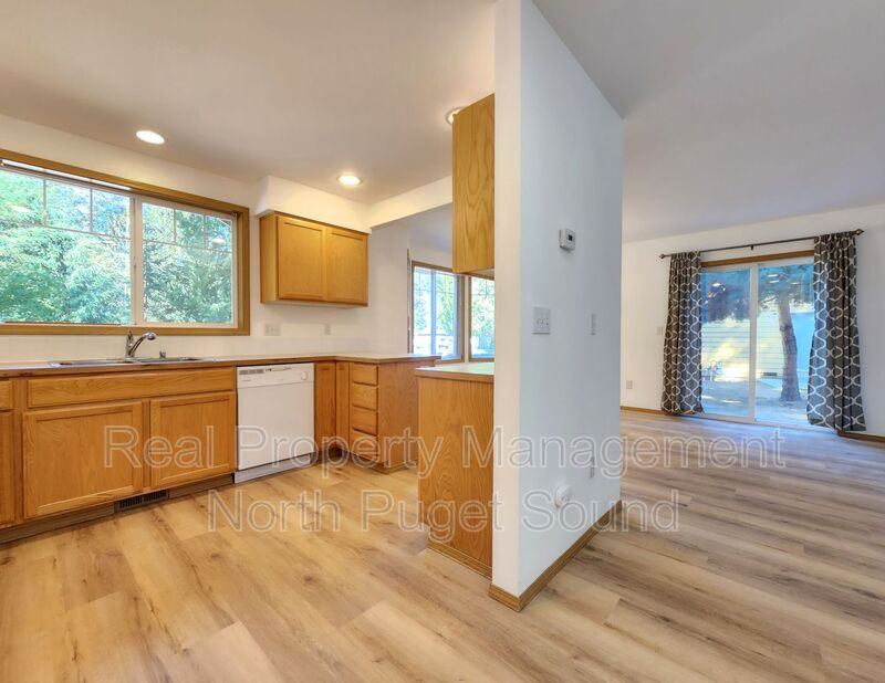 6624 206th Pl Ne #A - Photo 5 of 22