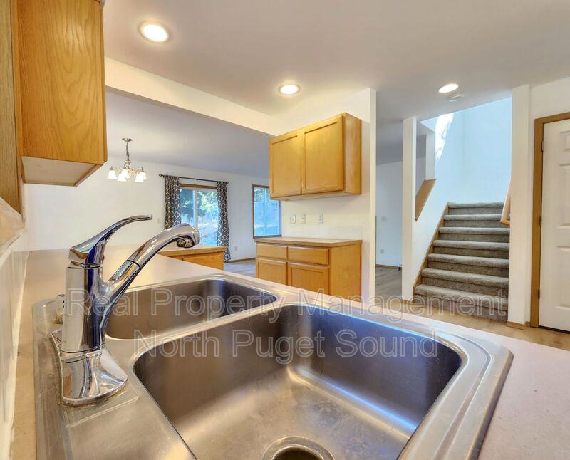 6624 206th Pl Ne #A - Photo 6 of 22