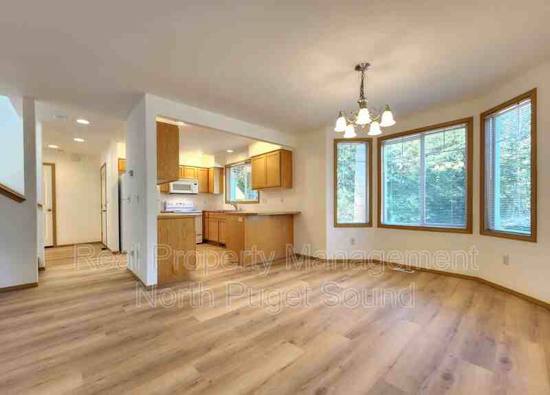 6624 206th Pl Ne #A - Photo 7 of 22