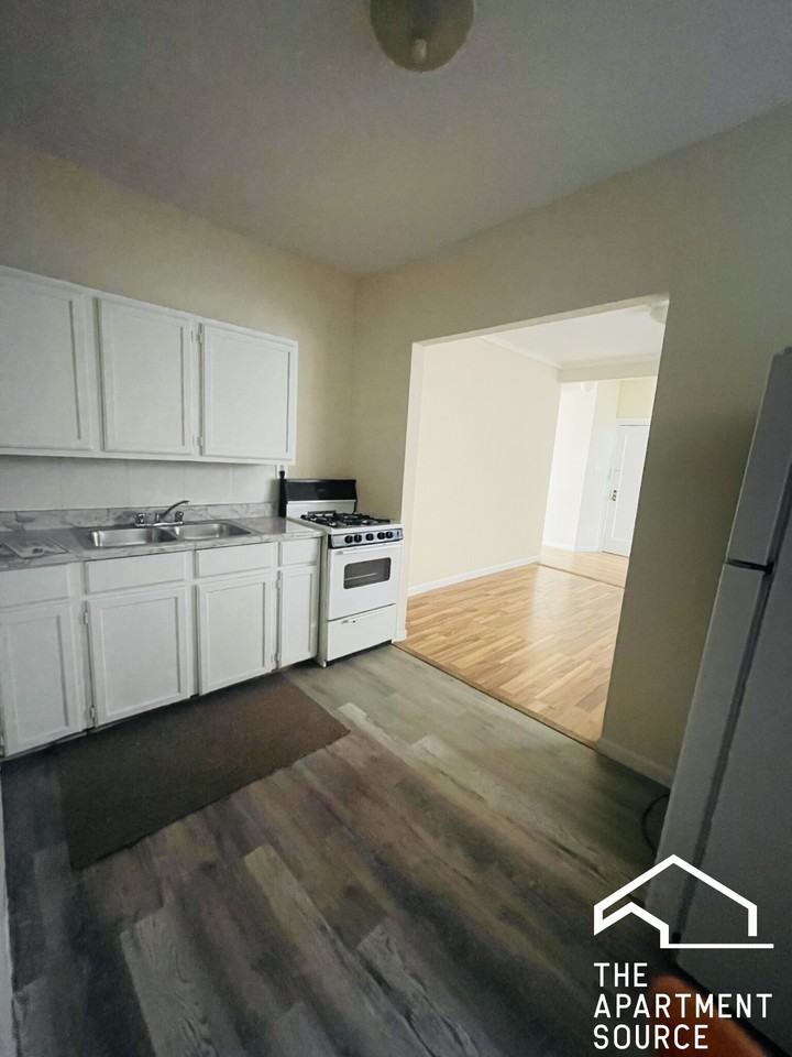 2142 Gunderson Ave #209 - Photo 3 of 12