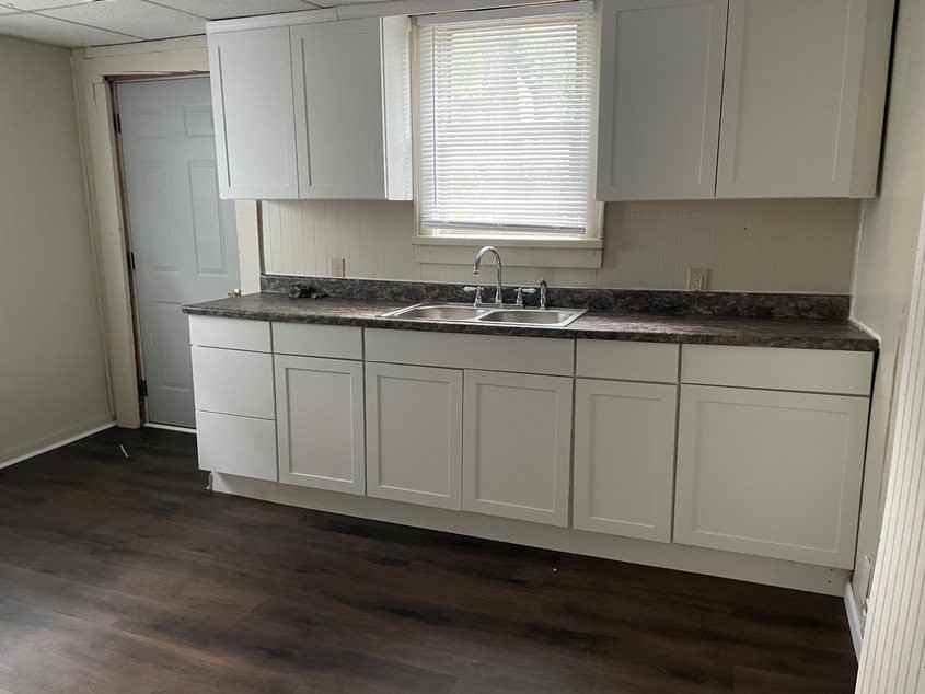 1089-1091 E 21st Ave - Photo 3 of 7