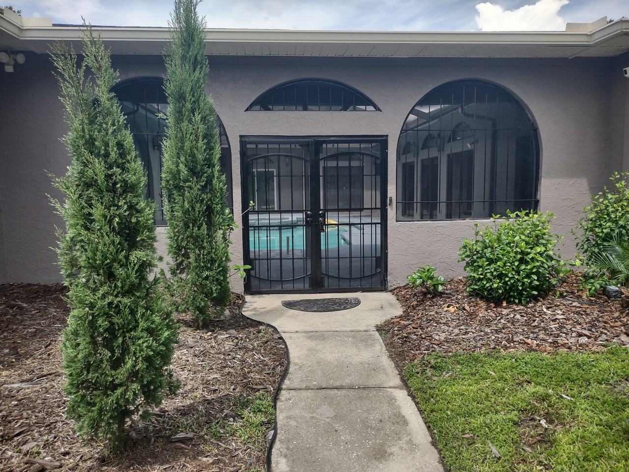 7168 Quail Hollow Blvd - Photo 2 of 31