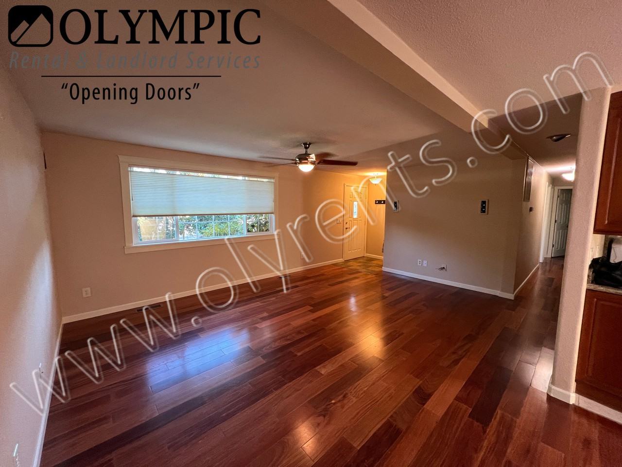 302 Scott St Se - Photo 3 of 25