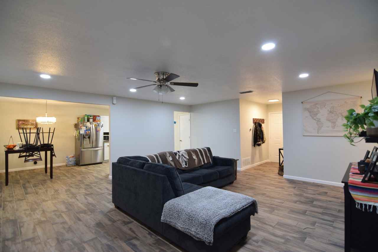 4409 Aspen Dr - Photo 6 of 21