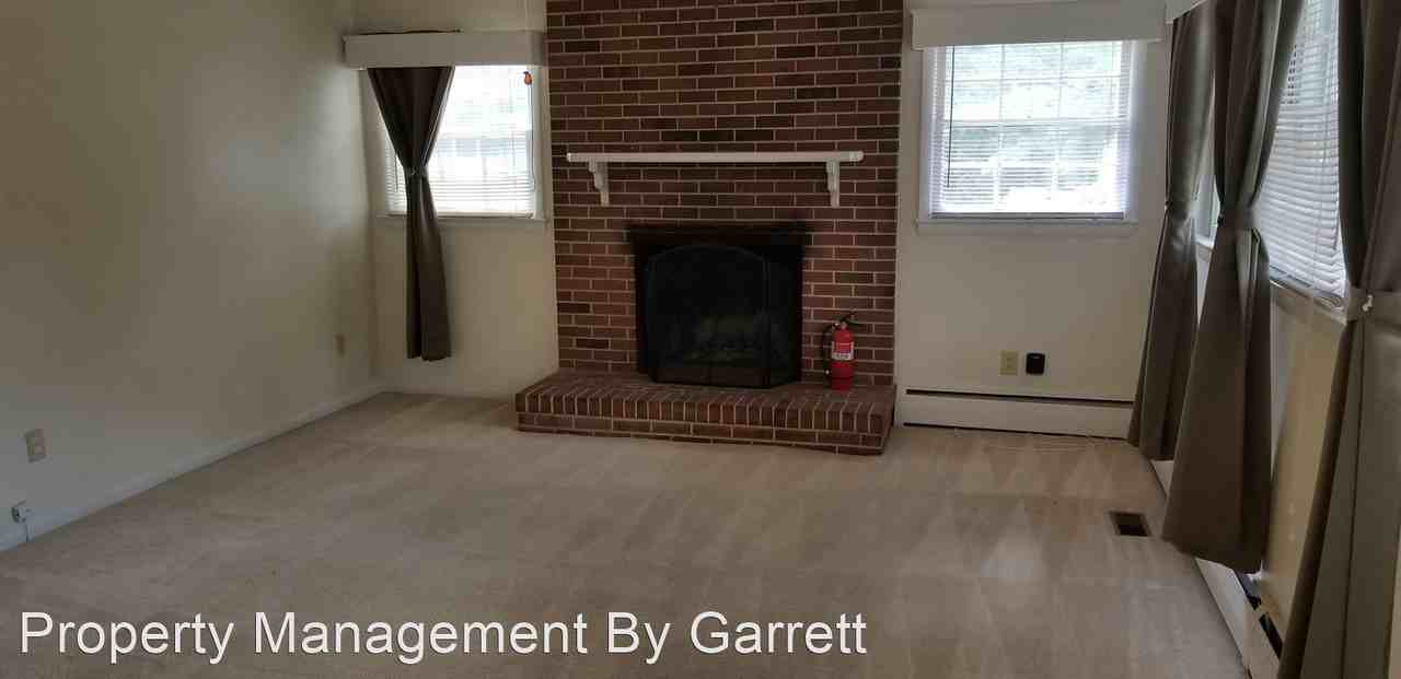 15 Darlene Ln - Photo 2 of 23