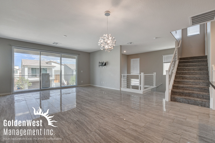 10813 Mulholland Ave - Photo 3 of 22