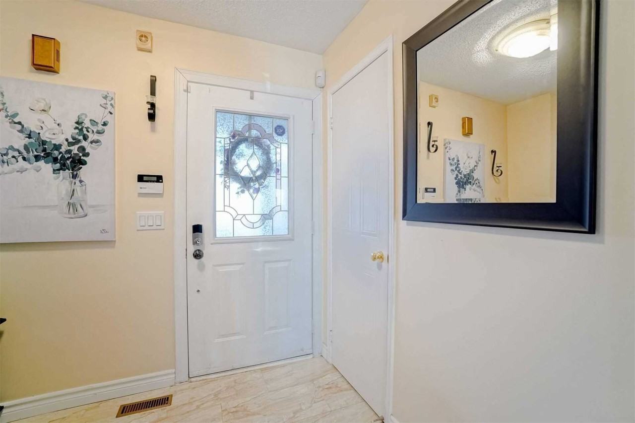 32 Nectarine Crescent - Photo 2 of 33