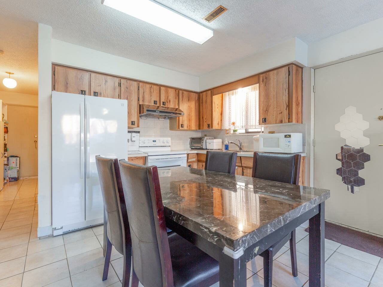 2818 Euclid Avenue - Photo 2 of 6