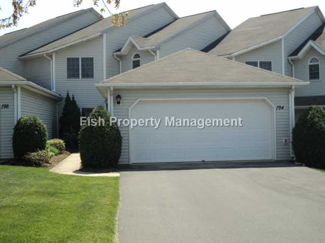 194 Hampton Way - Photo 2 of 20