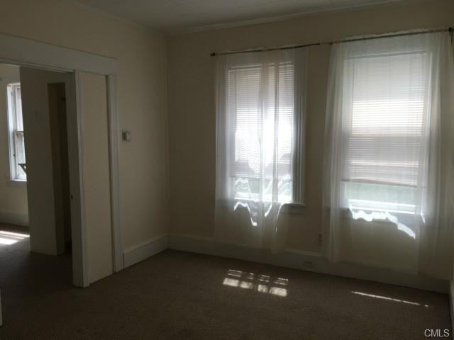 535 Midland St #1 - Photo 2 of 8