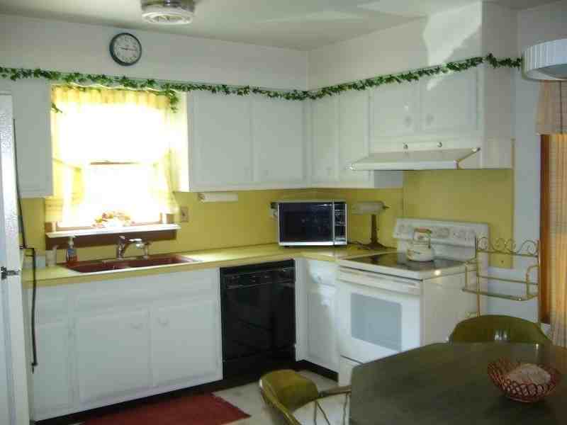 66 Phillips Rd - Photo 2 of 4