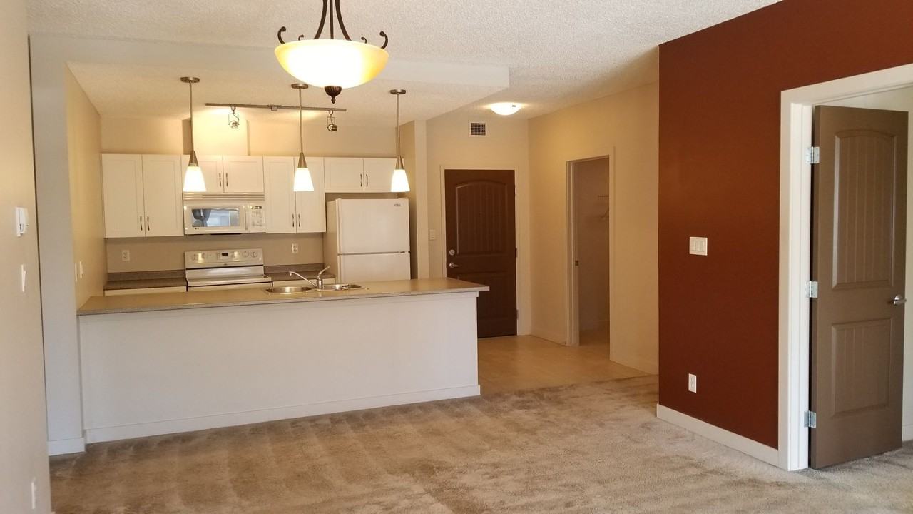 CONDO FOR RENT IMMEDIATE POSSESSION Apartments 136C Sandpiper Rd
