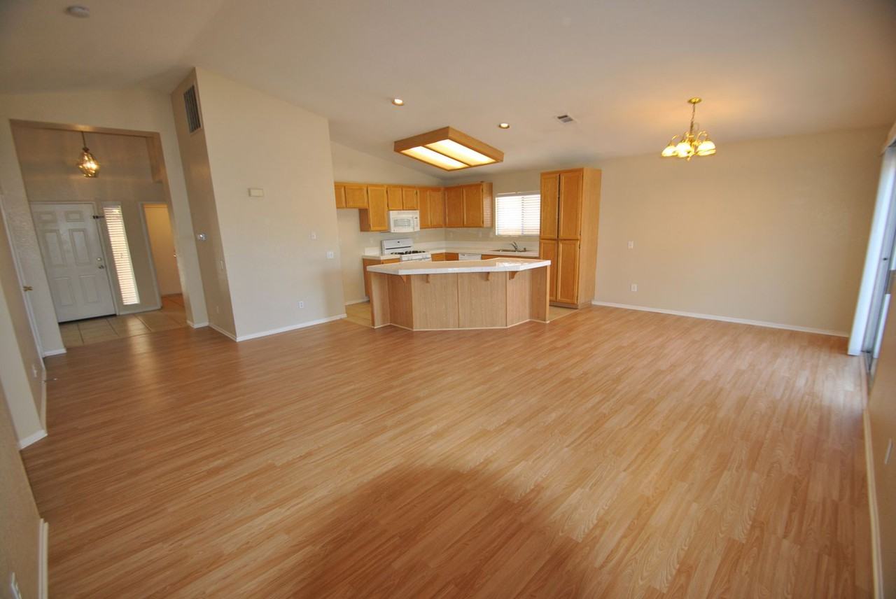 33068 Tulley Ranch Rd - Photo 2 of 10