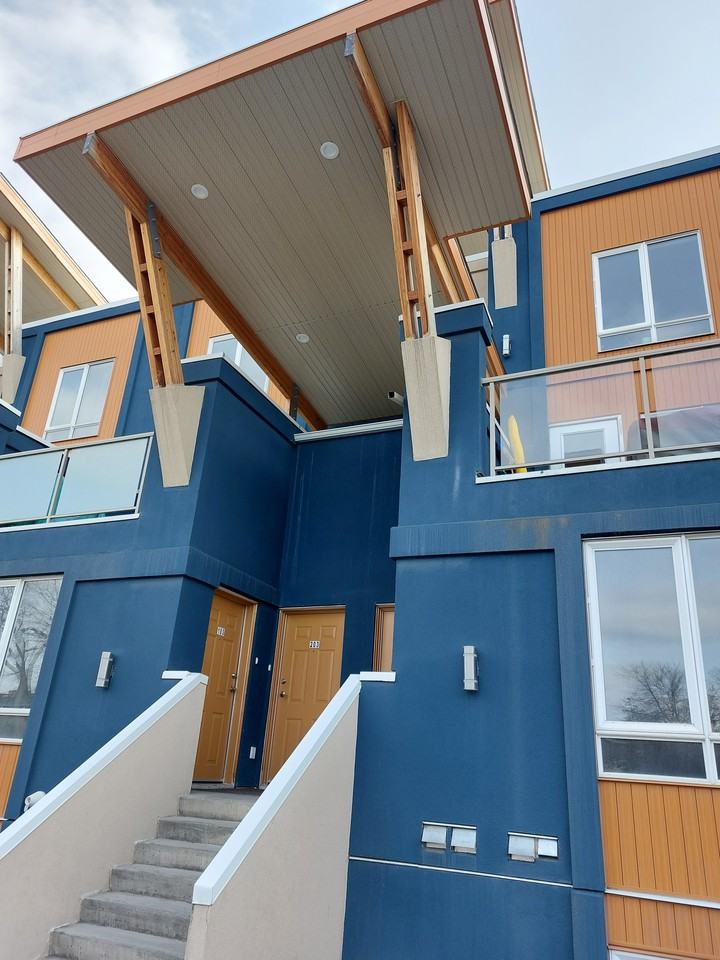 Westmount Complex Apartments 12505 111 Avenue Northwest 203