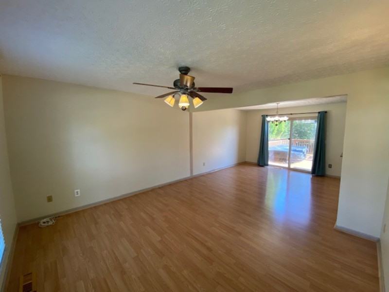 9086 Ellersly Dr - Photo 3 of 33