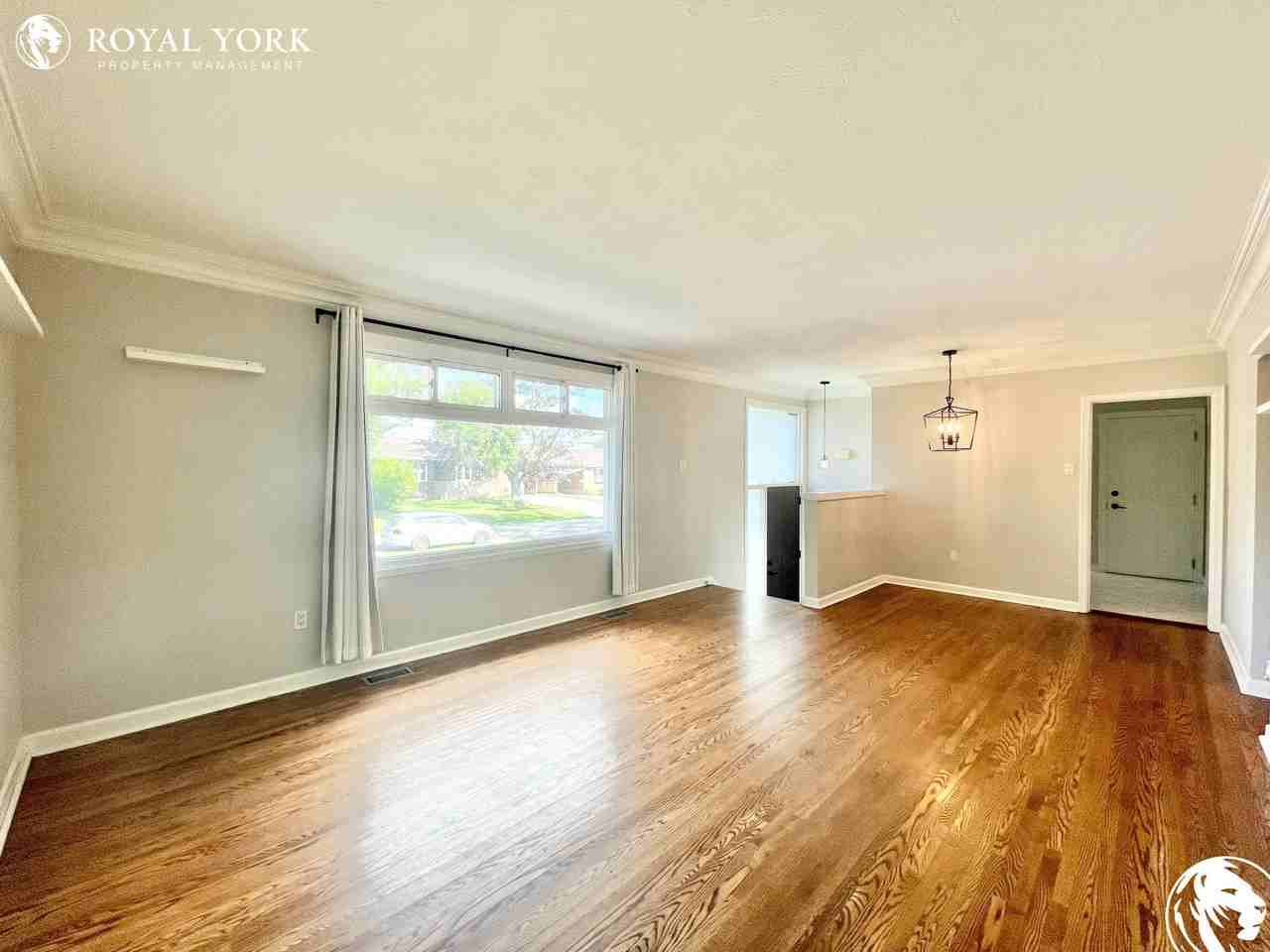 32 Beech St N #1 - Photo 3 of 33