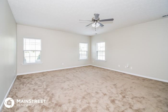 407 Enclave Pl - Photo 2 of 15