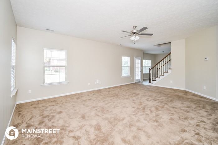 407 Enclave Pl - Photo 3 of 15