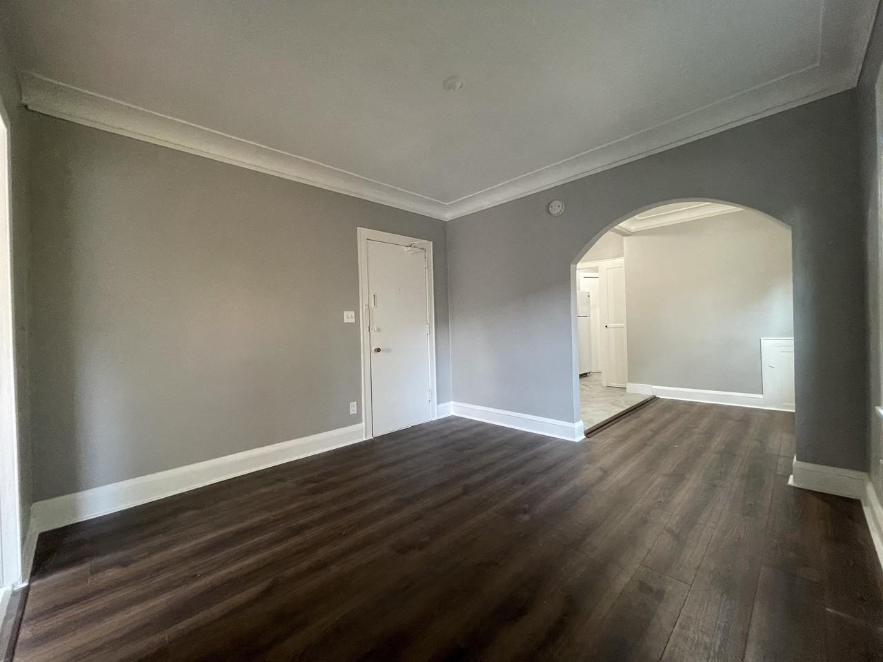 4333 Fremont Ave N #4 - Photo 3 of 14