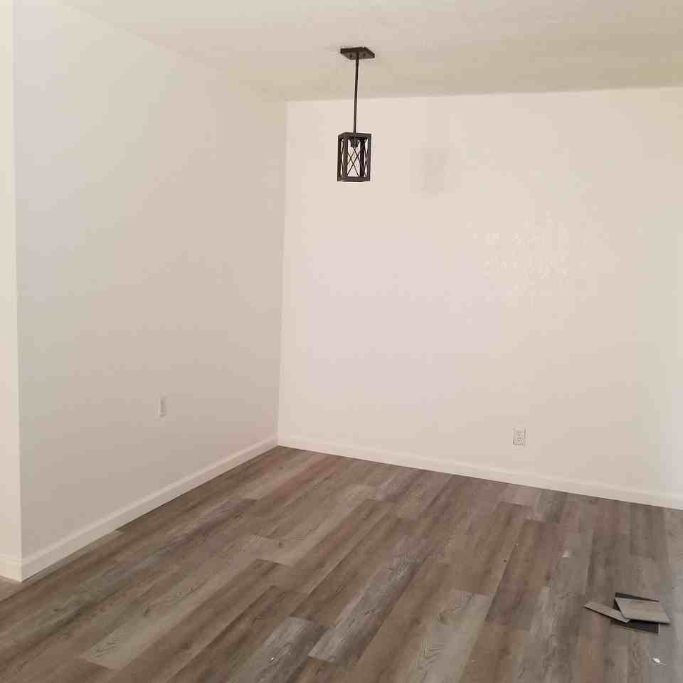 981 Sierra Ave #1 - Photo 3 of 12