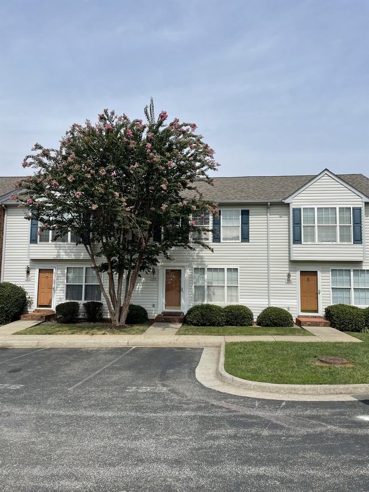 194 Mulberry Cir #1 - Photo 2 of 24