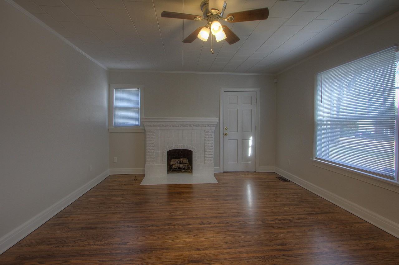 1316 S Knoxville Ave #1 - Photo 4 of 22