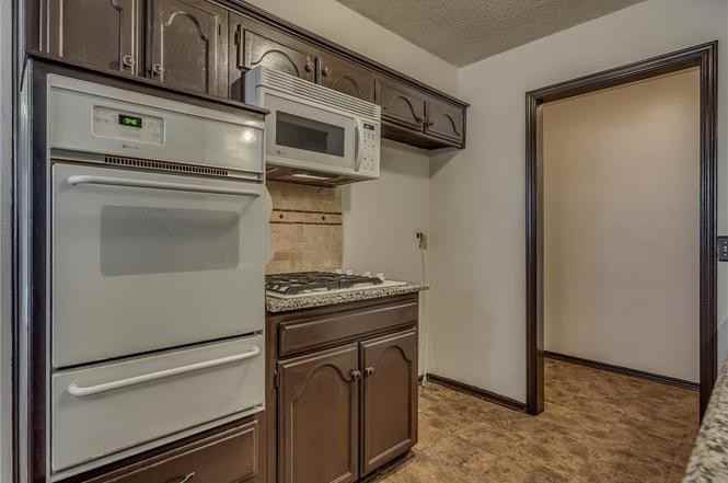 801 Robin Hill Rd #1 - Photo 7 of 28