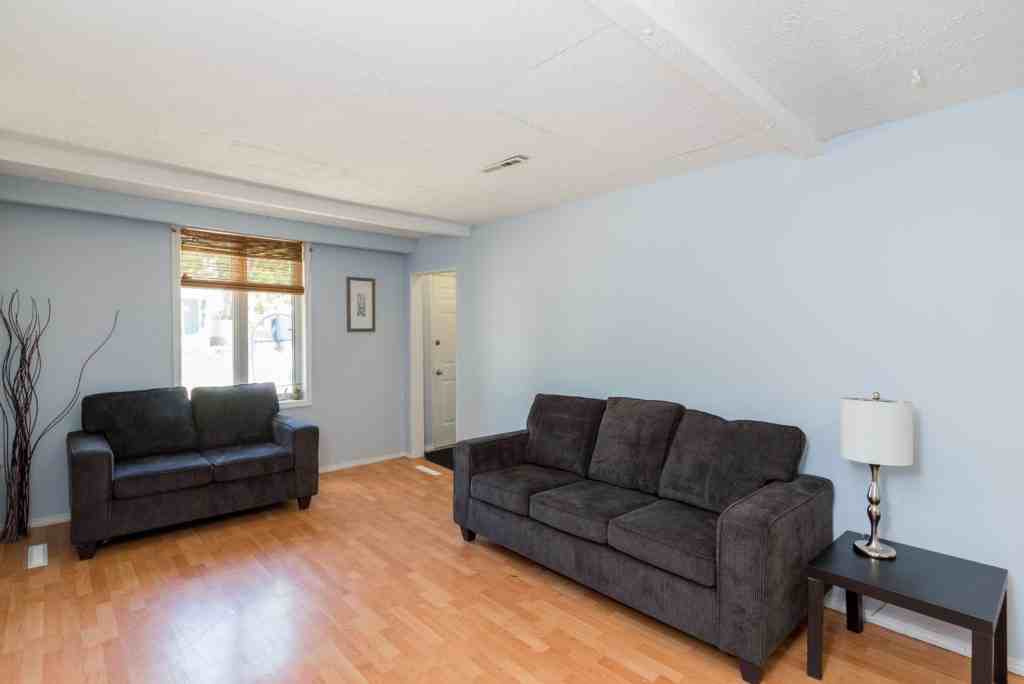 448 Martin Ave W Apartments in Chalmers, Winnipeg, MB R2L 0C3 Zumper