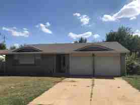 4220 Se 49th St #1 - Photo 1 of 1