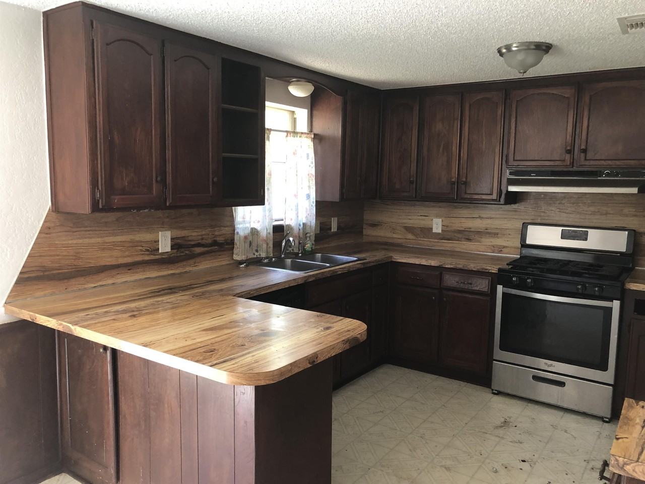 4220 Se 49th St #1 - Photo 3 of 8