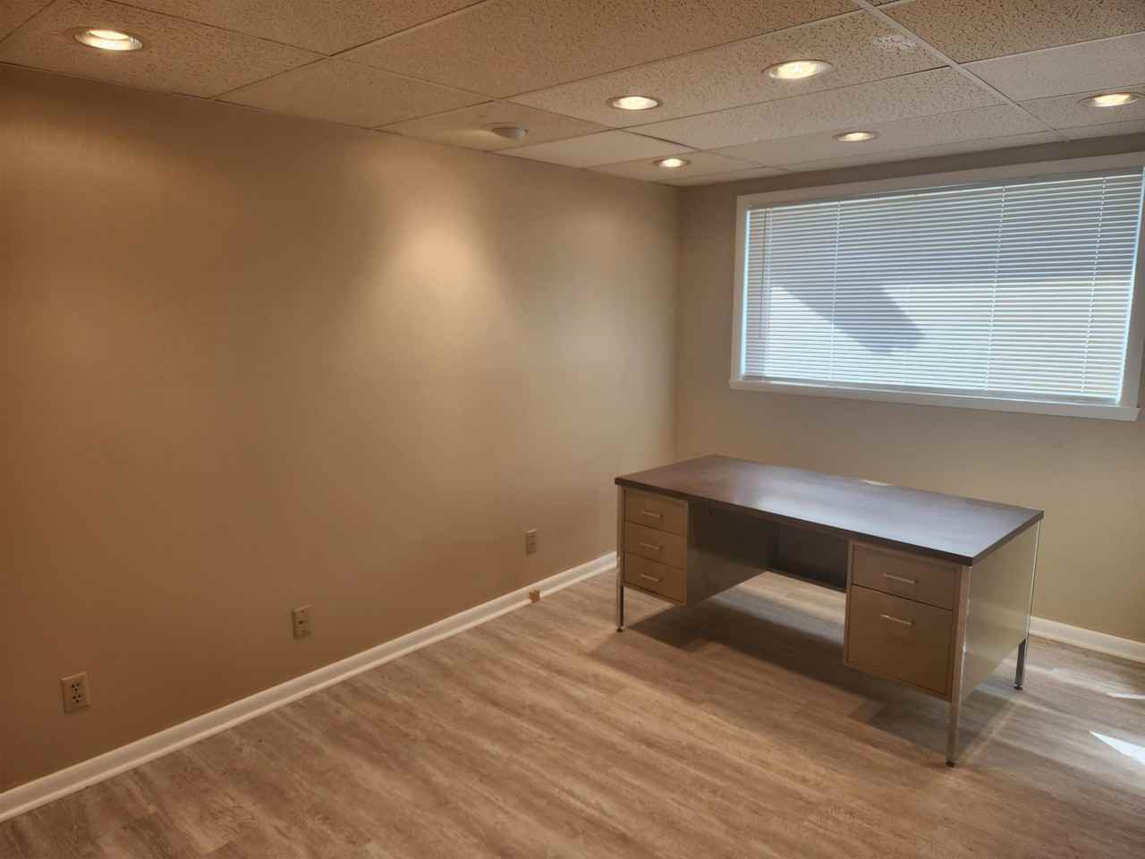 936 W Greenfield Ave - Photo 3 of 14