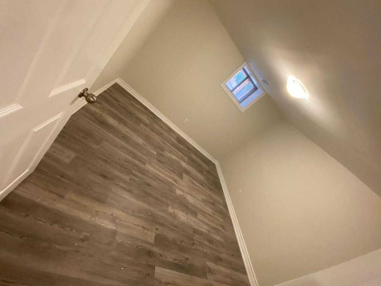 97 Shropshire Dr #2 - Photo 2 of 10