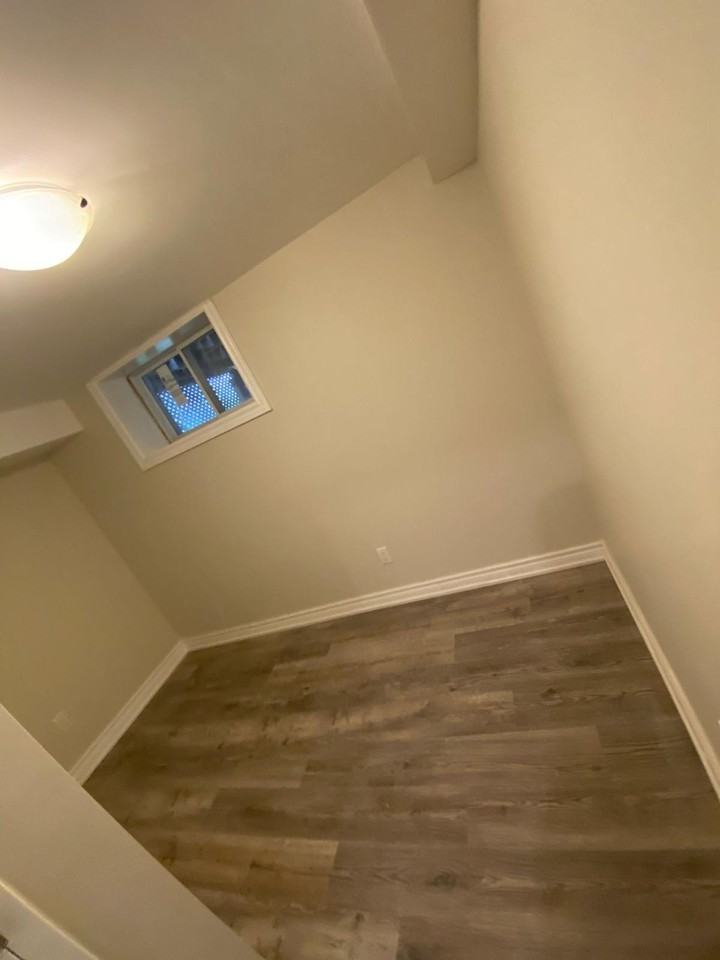 97 Shropshire Dr #2 - Photo 4 of 10