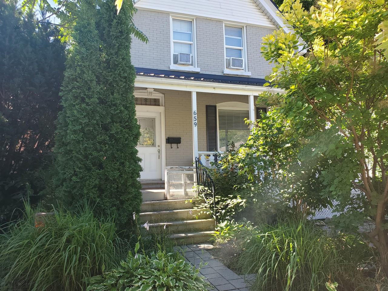 659 Piccadilly St Uppr #2UPPER - Photo 7 of 8