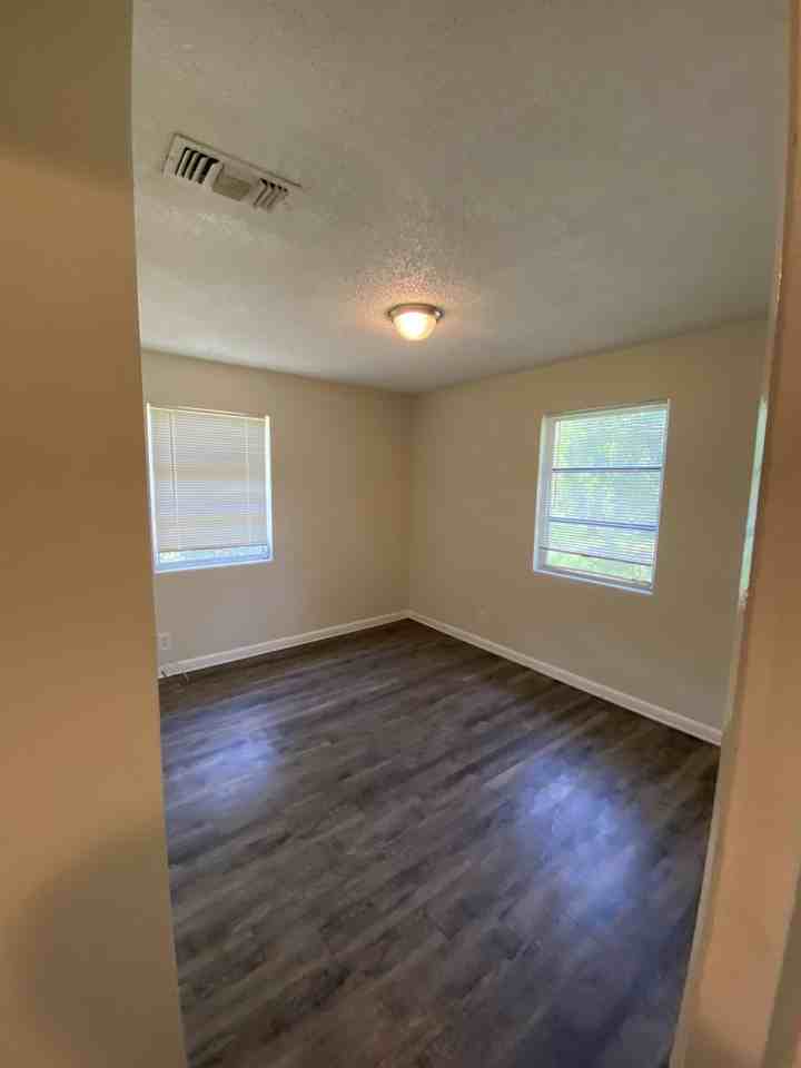 4910 Rhode Island Dr N #1 - Photo 7 of 15