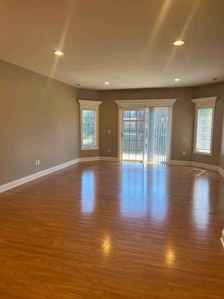 7511 Lions Gate Pkwy #7511 - Photo 2 of 19