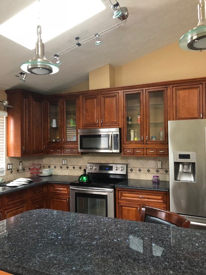 Rear - Photo 3 of 11