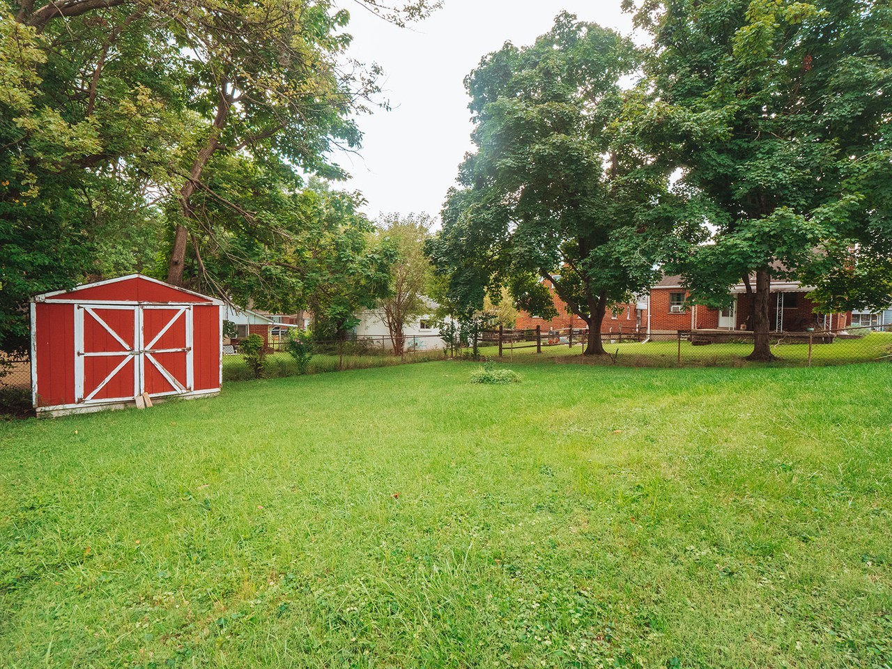 7938 Queens Ave #1 - Photo 3 of 10