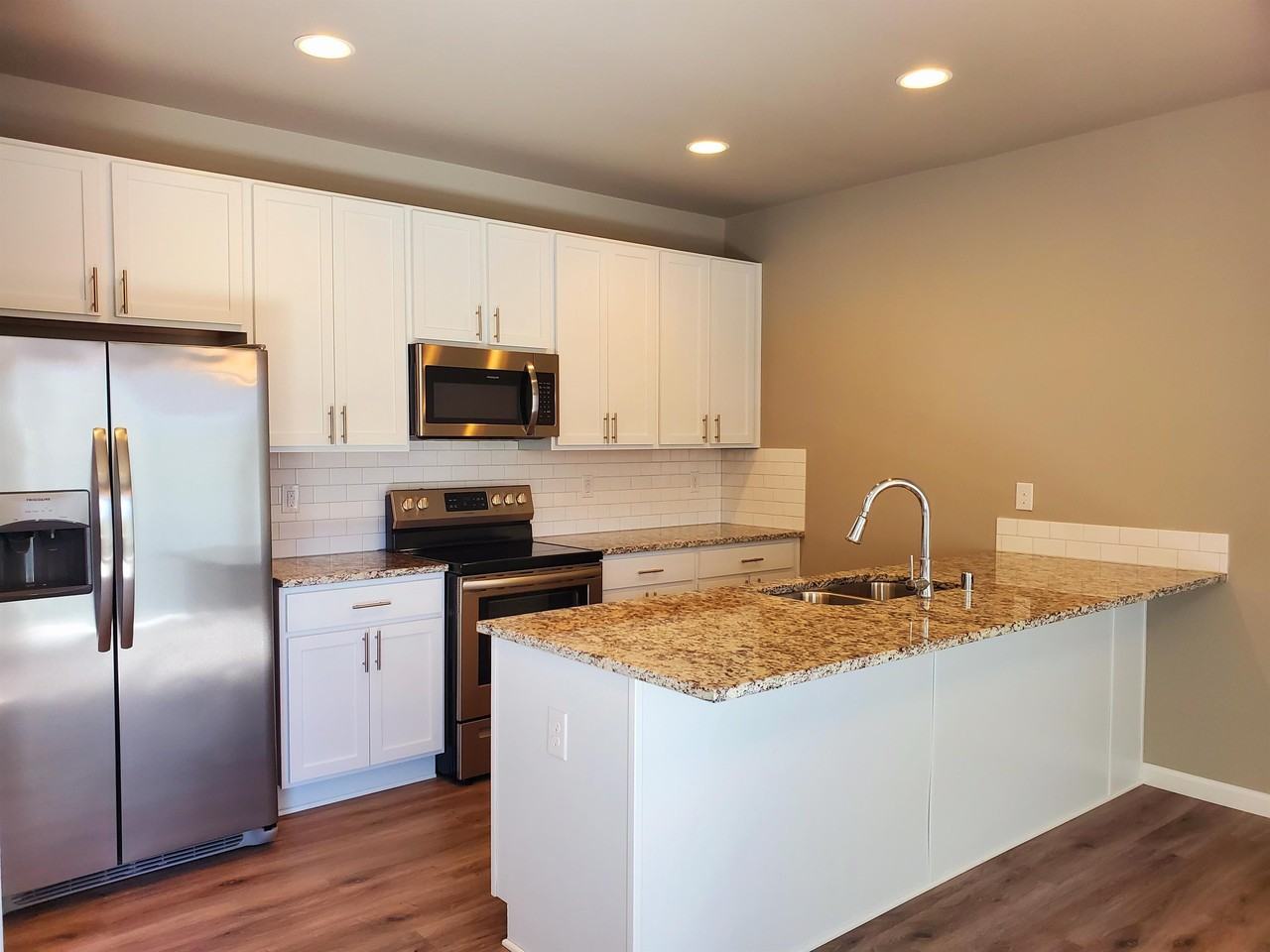 6905 Delaney Lane Northeast #2 - Photo 4 of 30