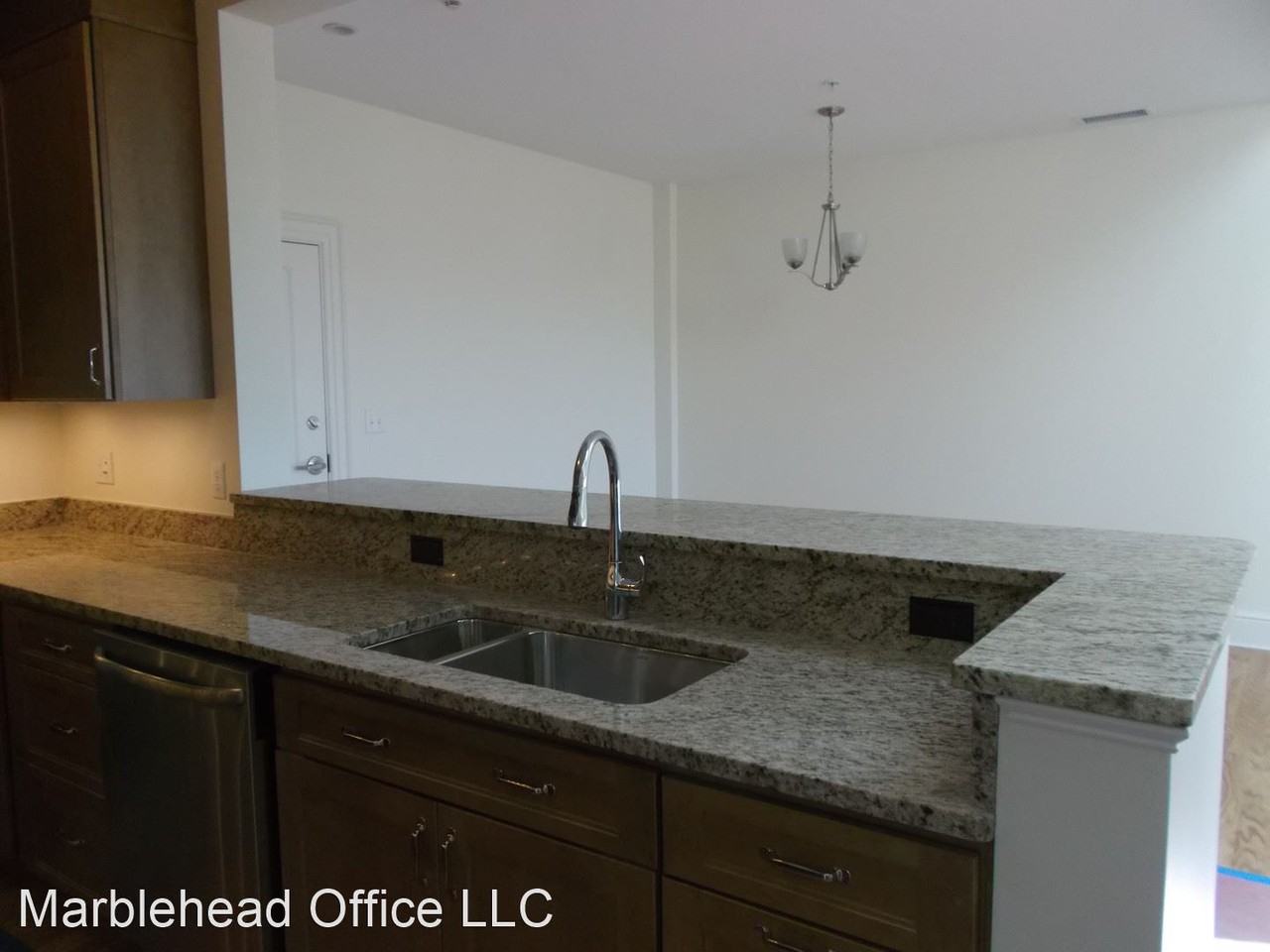 33 Intrepid Circle - Photo 2 of 22