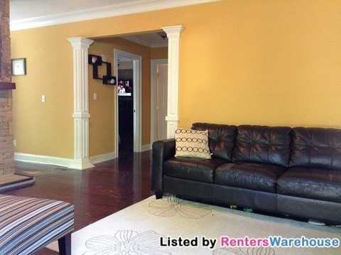 755 Hamilton Ave SE - Photo 2 of 15