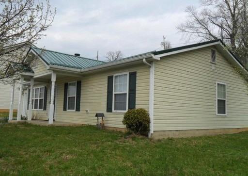 2010 4th St - Photo 3 of 19