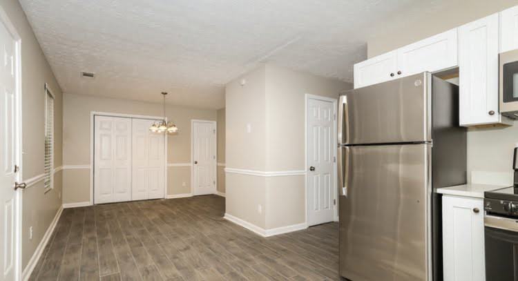 5485 Denny Dr - Photo 3 of 9
