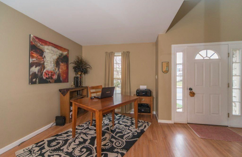 340 Thomas Armor Dr - Photo 2 of 16