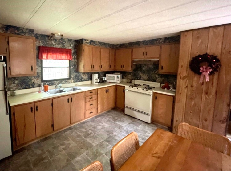 5 Holly Ln - Photo 2 of 6