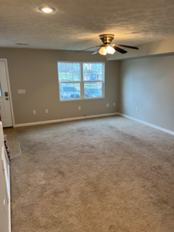 10 Sugar Maple Ln #10 - Photo 3 of 9