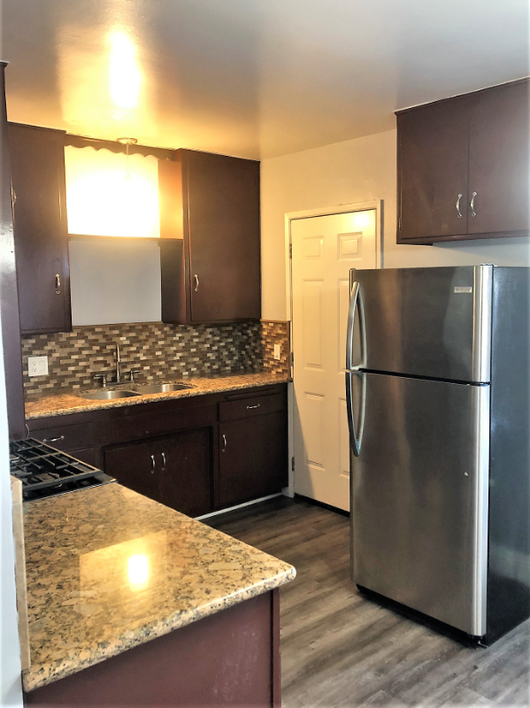 850 S Rosemead Blvd #5 - Photo 3 of 23