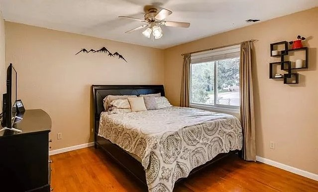 1217 Maxwell St - Photo 3 of 10