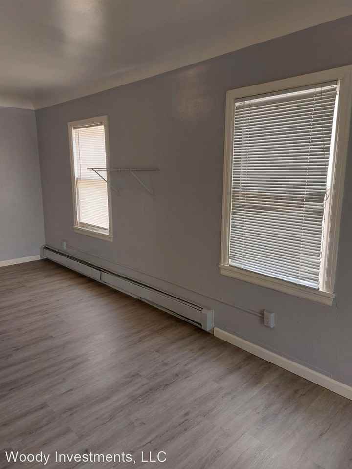 2115 9th Avenue - Photo 3 of 40