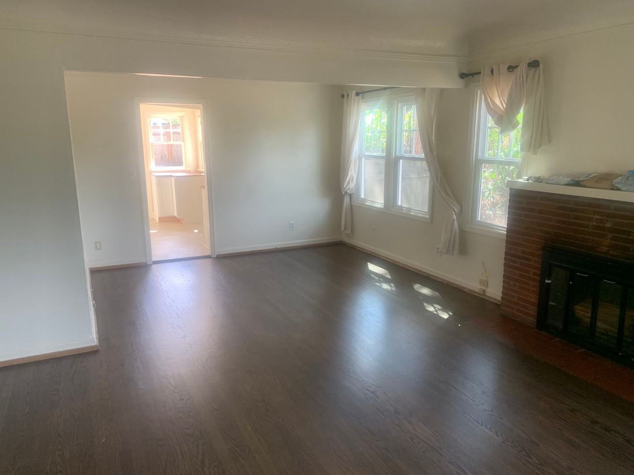 1354 Sw Spring Garden St - Photo 3 of 15